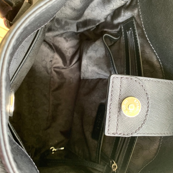 Authentic Large Michael Kors Hamilton Tote - Picture 3 of 4